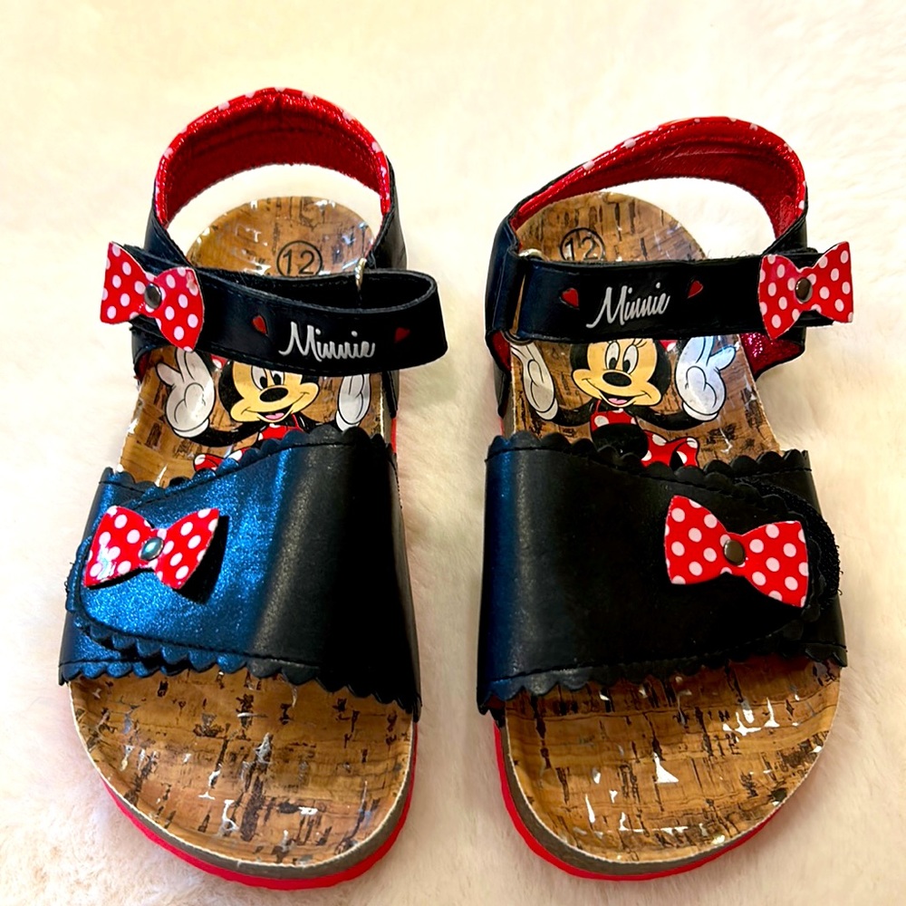 NWOT Minnie sandals little girls size 12!!